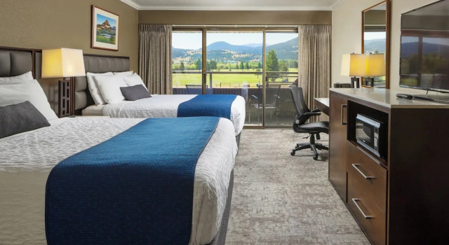 Четырёхместный номер Standard Fairmont Hot Springs Resort