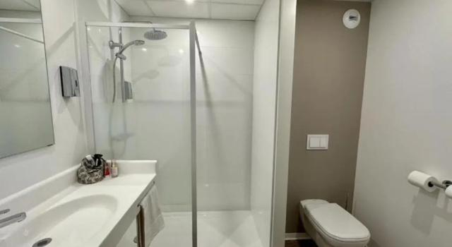 Кровать в общем номере The Originals City, Relais dEstillac, Agen Sud