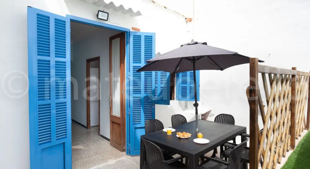Коттедж Casa de verano con piscina en el puerto