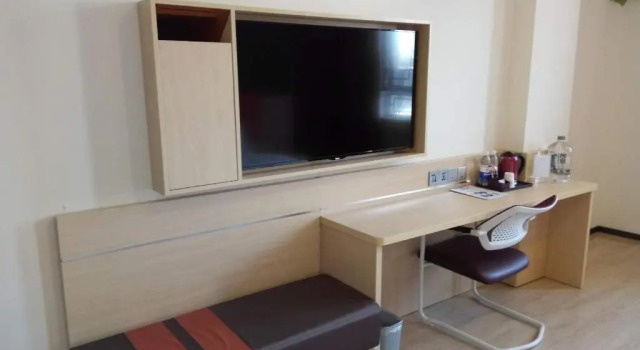 Номер Superior 7Days Premium Zhangjiakou Xuanhua Bell Tower High Speed Railway Station Branch