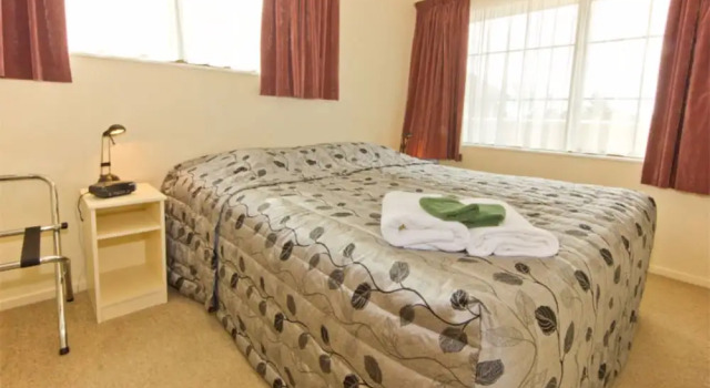 Апартаменты c 1 комнатой с балконом Arrow Motel Apartments