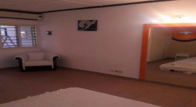 Résidence Rosy T2, Boek Hotel Marcory 