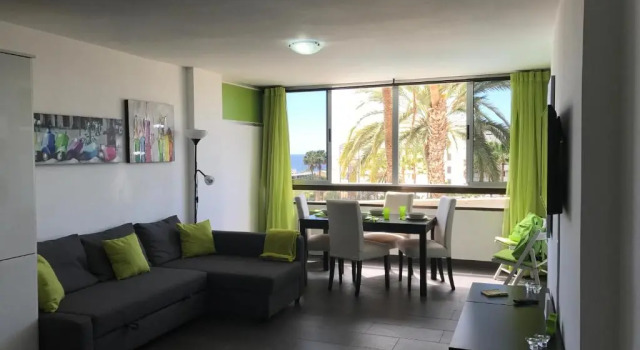 Апартаменты с видом на море Apartamentos Karma
