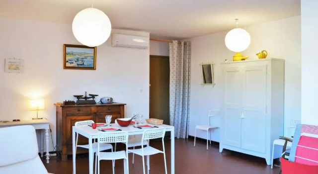 Appartement Le Lavandou, 2 pièces, 4 personnes - FR-1-251-384, Забронировать Апартаменты/квартира Отели Ле-Лаванду с бассейном, Бассейн