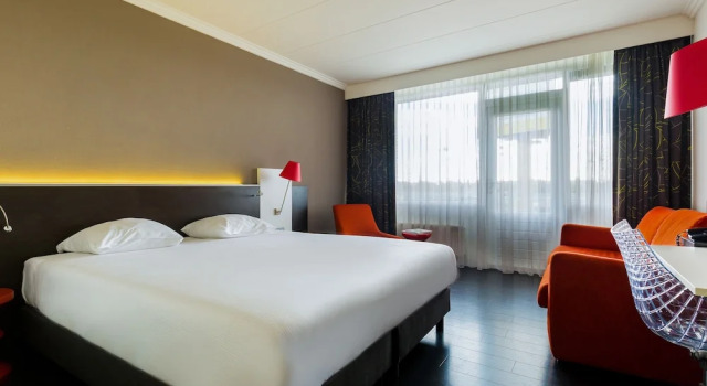 Двухместный номер Comfort с балконом Postillion Utrecht Bunnik
