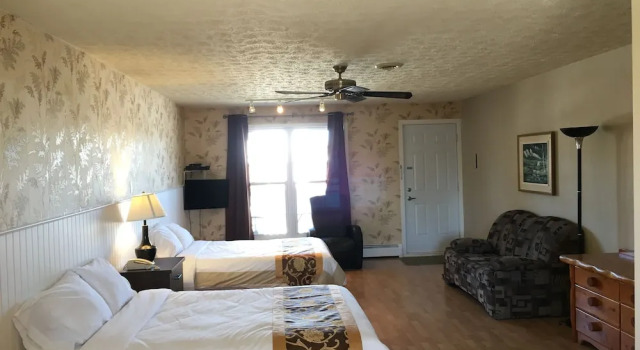 Четырёхместный семейный номер Standard Motel le Sabre