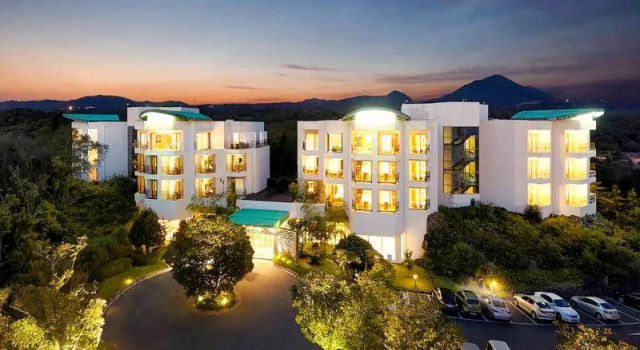 Люкс Mercure Ambassador Jeju