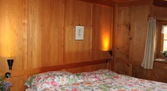 Ferienwohnung Chasa Crusch 117, Book Hotel  