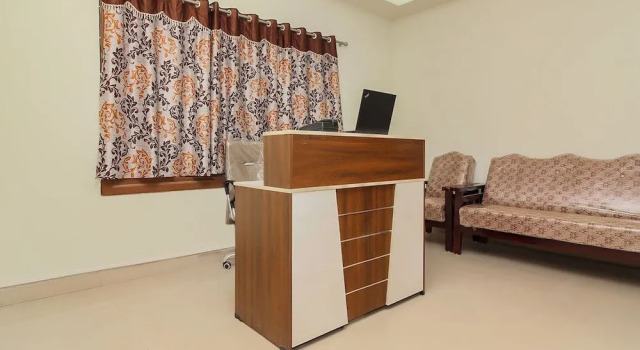 OYO 22474 Neon Homes, Rezerwuj Hotel Banjara Hills 