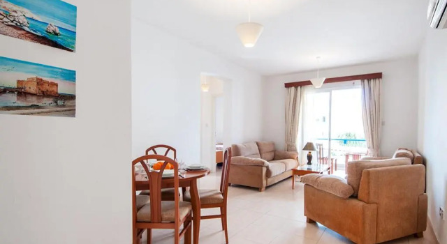 Oliva Faros Suite, Rezerwuj Hotel Pafos Pafos, w pobliżu Markideio Theatre