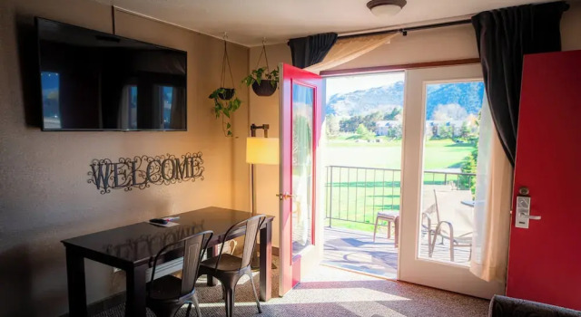 Люкс Deluxe Mountain View Lodge