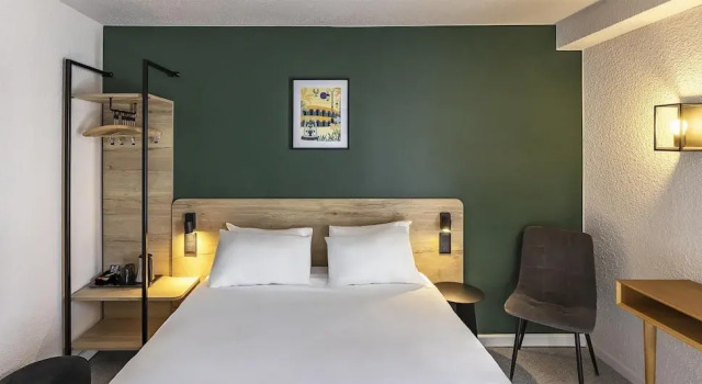 Семейный номер Standard Sure Hotel by Best Western Nimes Est