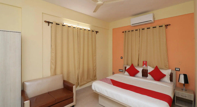 Collection O 28208 Hotel Modern Life, Забронировать Отель Калькутта East Zone, рядом с Capgemini India Private Limited