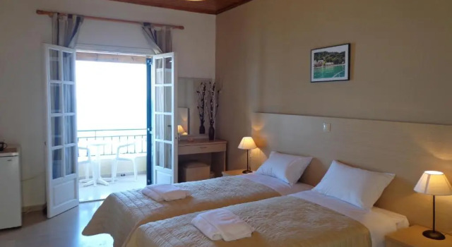Двухместный номер Standard с видом на море Akrogiali Rooms