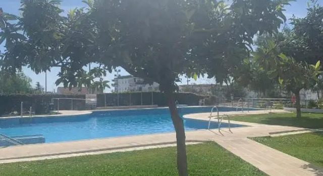 Tres Hermanos - Spacious modern 2 bedroom apartment, Забронировать Апартаменты/квартира Нерха Axarquía, рядом с Tuesday Market