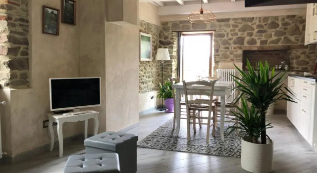 Iris Country House, Prenota Hotel Ortignano Raggiolo Toscana