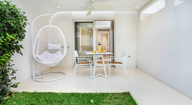 Люкс c 1 комнатой Cocoοns Suites & Villas Fourka