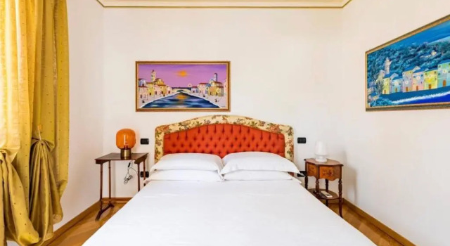 Suite in Centro Storico a Loano con GARAGE