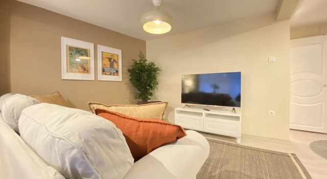 Апартаменты Charming and Central Flat Near Macka Park