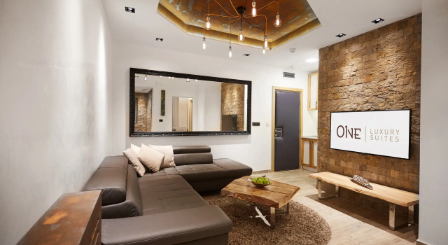 One Luxury Suites