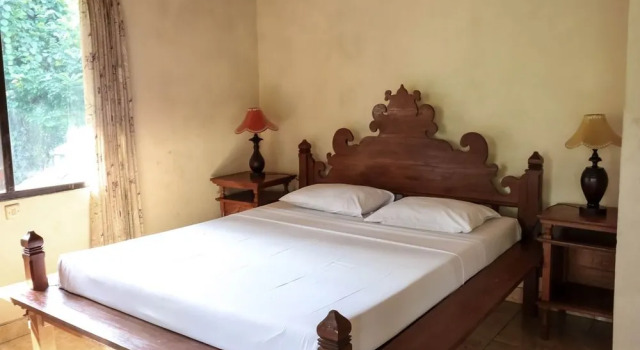 Kajeng Bungalow, Забронировать Отель Отели провинции Бали с завтраком, Завтраки