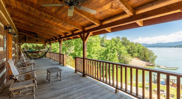 Hidden Cove, Boek Hotel Baneberry Tennessee