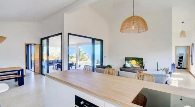 Villa Aïna - Piscine 4 étoiles - Vue mer - Saint Leu, Đặt Biệt thự Khách sạn ở Saint-Leu có hồ bơi, Hồ bơi