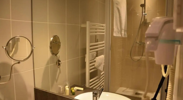 Трёхместный номер Standard Logis Le Ceans
