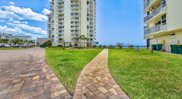 Двухместный номер Standard с балконом Estero Beach & Tennis 605-c