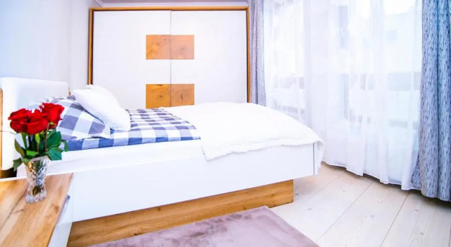 Apartament Batory Wrzeszcz, Varaa Huoneisto Hotellit Pommeri pysäköinnillä, Pysäköinti