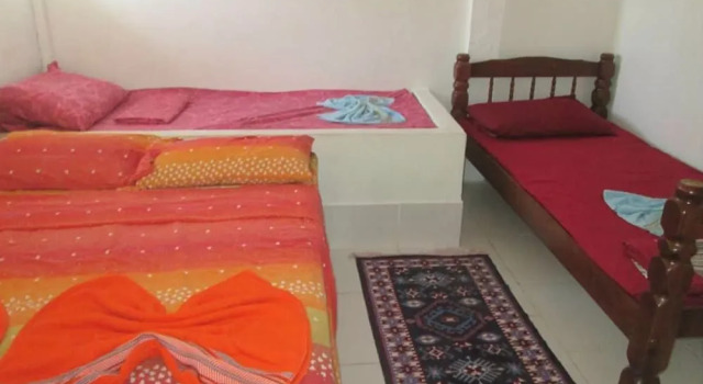 Kama Kama Guest House, Забронировать Гостевой дом Гостевые дома Бузиус, Гостевой дом