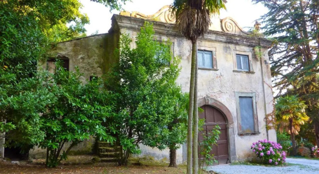 Relais dellUssero a Villa di Corliano, Забронировать Вилла Отели Сан-Джулиано-Терме 4 звезды, 4*