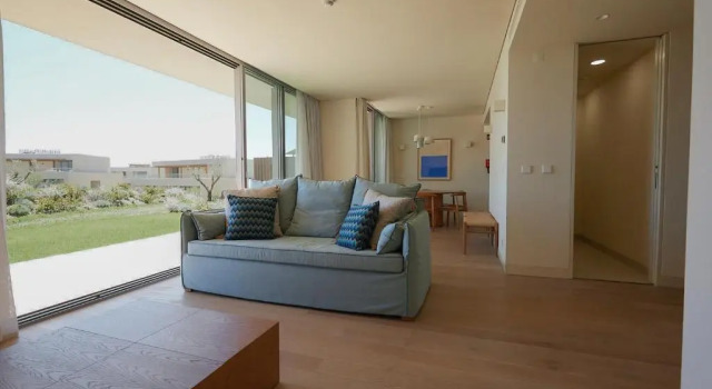 Апартаменты Superior White Shell Beach Villas