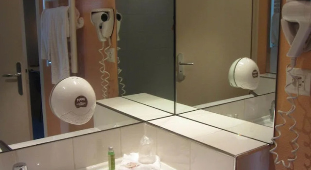 Номер Comfort Hotel Le Saint Aubin
