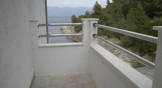 Robinson Monte Cristo, Prenota Appartamento Bogomolje 