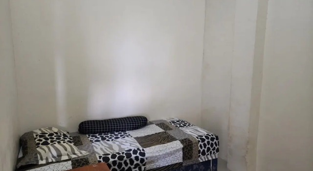 Camera Standard OYO 93865 Dv Homestay Syariah Kupang