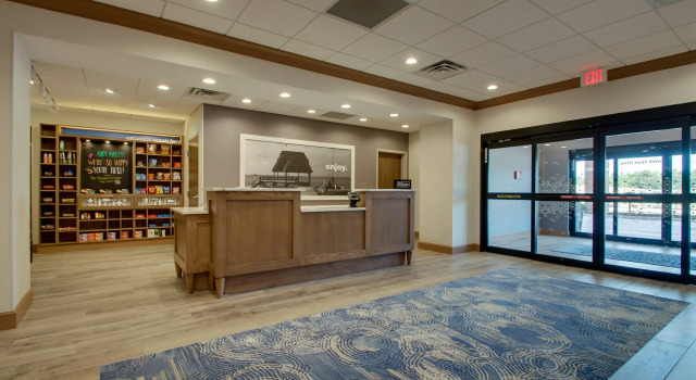Hampton Inn Sneads Ferry Topsail Beach, Забронировать Отель Норт-Топсейл-Бич Северная Каролина