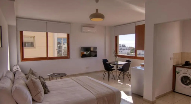 Студия Phaedrus Living City Flat Palas 104