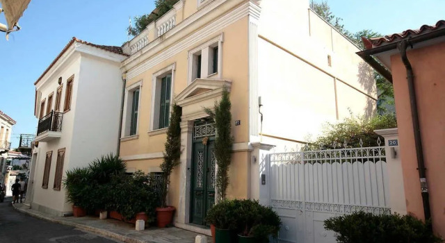 Unique neoclassical house under Acropolis, Забронировать Отель Афины Острова Саронического залива - Аттика, рядом с Холм Филопаппос