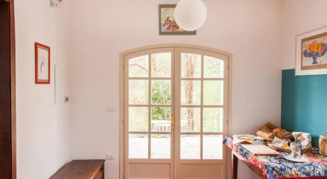 America Nei Boschi B&B, Varaa Bed and Breakfast Pocapaglia Langhe