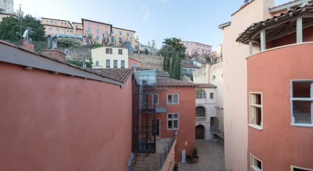 MiHotel La Tour Rose, Забронировать Отель Отели Лиона 3 звезды, рядом с Cinema and Miniature Museum, 3*