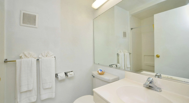 Четырёхместный номер Standard Americas Best Value Inn - Chico