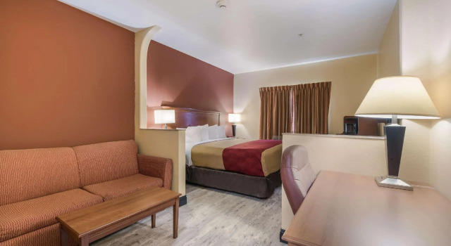 Двухместный люкс Econo Lodge Inn & Suites Little Rock SW