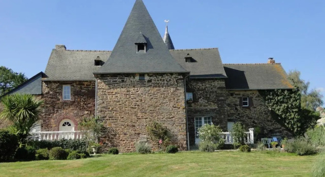 Manoir La Haie Chapeau, Book Mini-hotel  