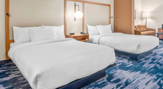 Люкс Fairfield by Marriott Inn & Suites Kansas City North, Gladstone