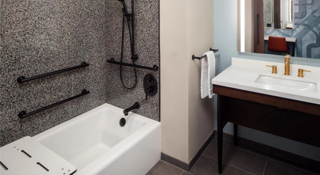 Четырёхместный номер Standard Tempo By Hilton Washington Dc Downtown