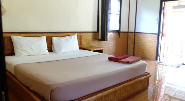 Lanta Scenic Bungalow, Забронировать Отель Отели Южного Таиланда с парковкой, Парковка