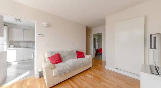 Cosy 3 Bedroom Flat in North London