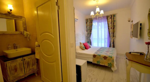 Двухместный номер Standard с видом на бассейн Rüzgargülü Otel
