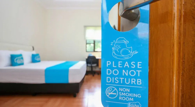 Airy Eco Syariah Cireundeu Mekar Baru Dua 85 Tangerang Selatan, Prenota Hotel Hotel a South Tangerang con parcheggio, Parcheggio